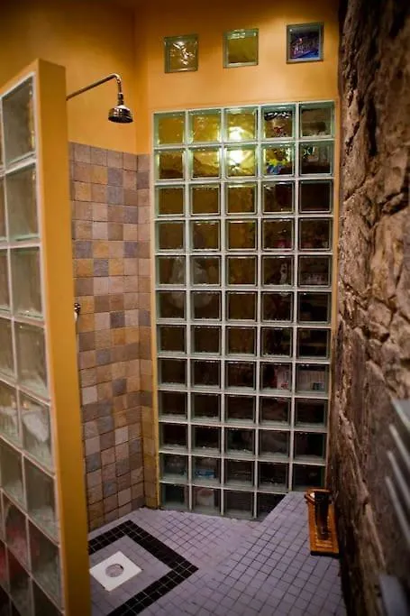Epicurean Clerk Apartment Edinburgh United Kingdom